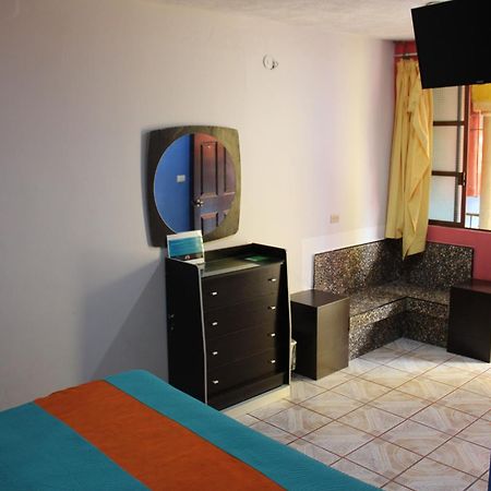 Hotel Guaranducha Inn Campeche Oda fotoğraf