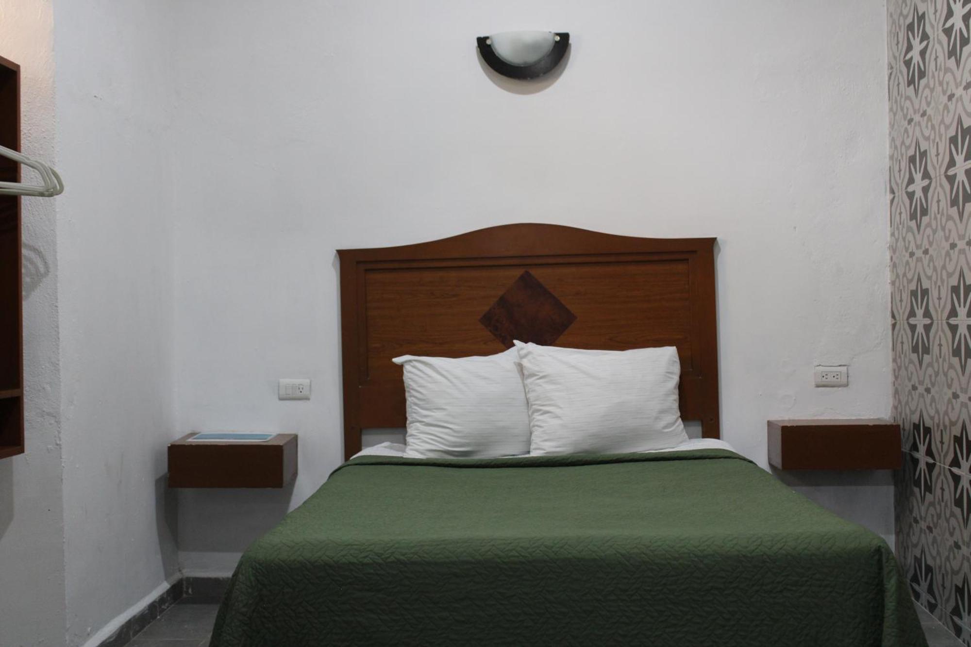Hotel Guaranducha Inn Campeche Oda fotoğraf