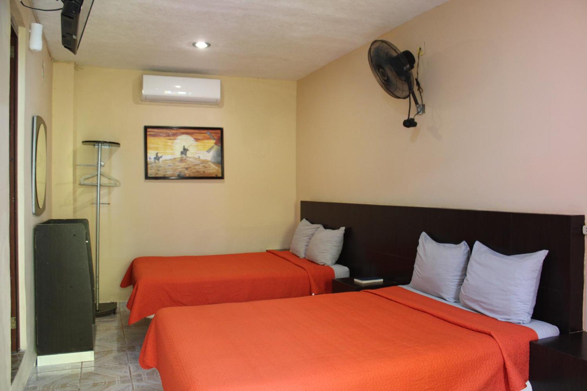 Hotel Guaranducha Inn Campeche Oda fotoğraf